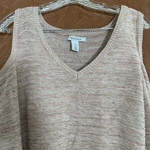 Very pretty cut shoulder cream tan with gold metallic accents size medium